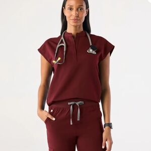 FIGS Women’s Rafaela Scrub Top in Burgundy Medium
